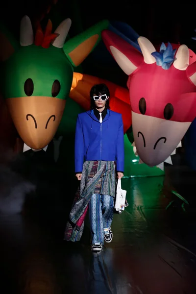 Look 106